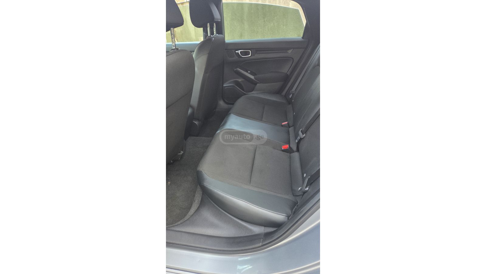 Honda LX 4dr Hatchback CVT — миниатюра 8