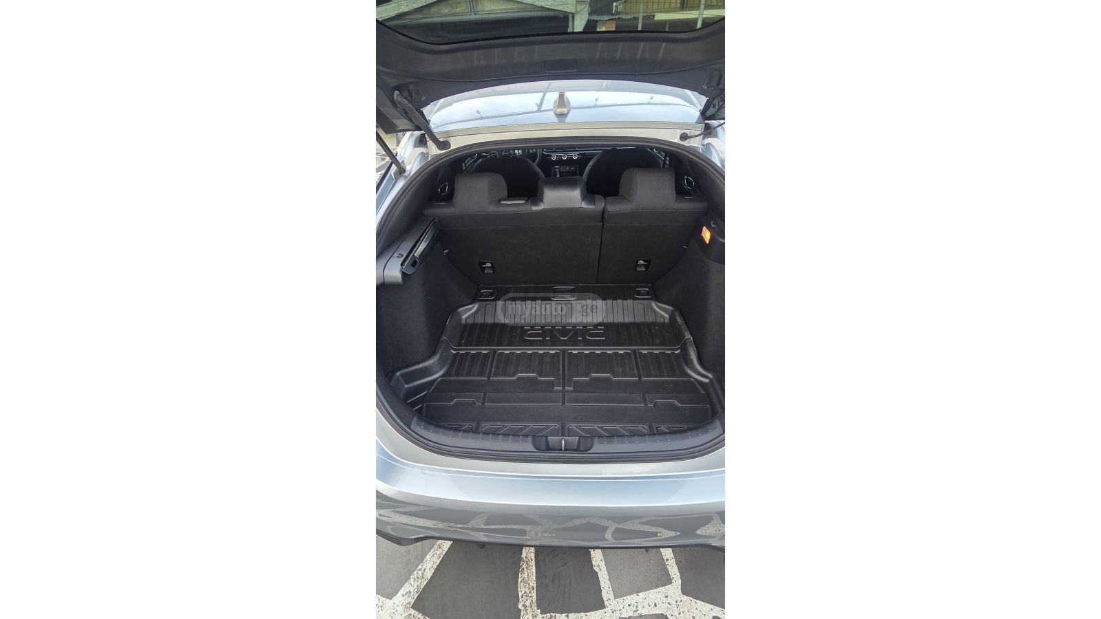 Honda LX 4dr Hatchback CVT — миниатюра 9