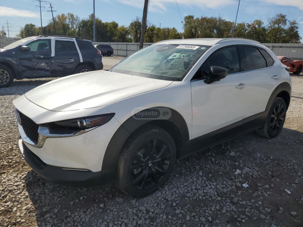 Mazda CX-30 - фото 1