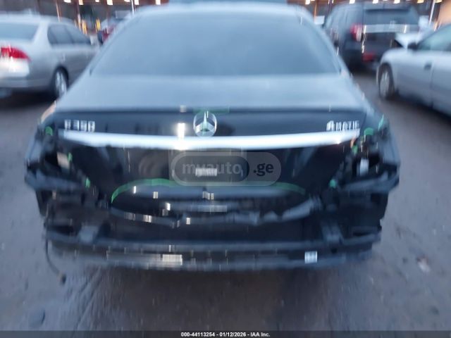 Mercedes-Benz 4MATIC — миниатюра 12