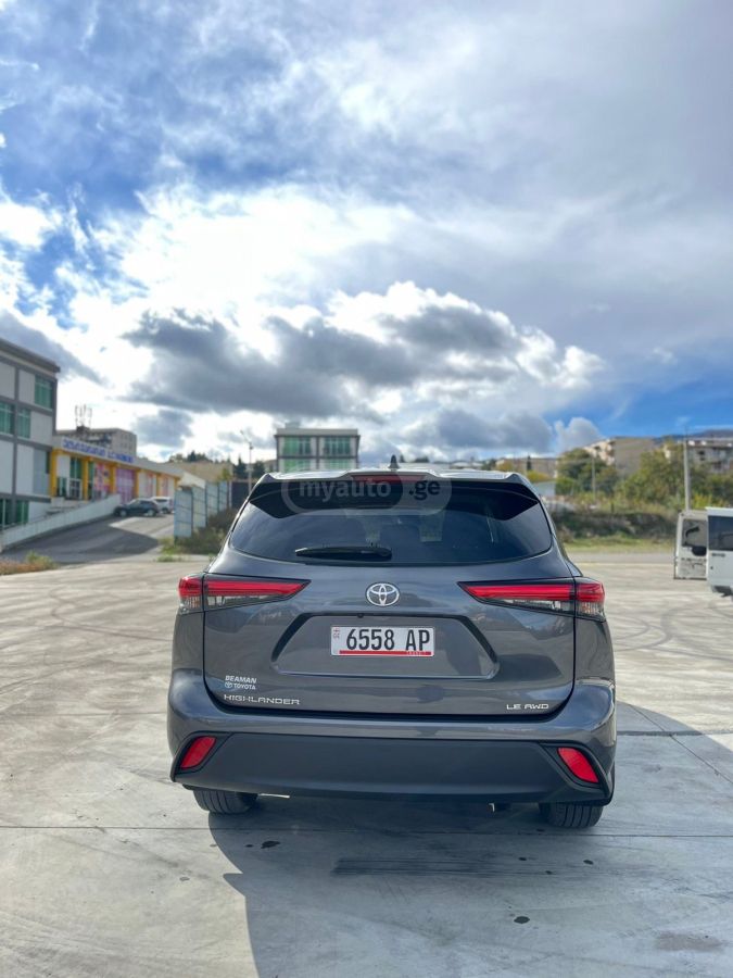 Toyota LE 4dr All-Wheel Drive Automat — миниатюра 7