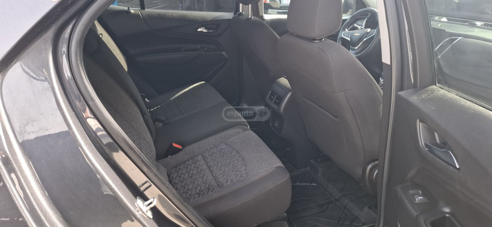 Chevrolet Equinox - фото 9