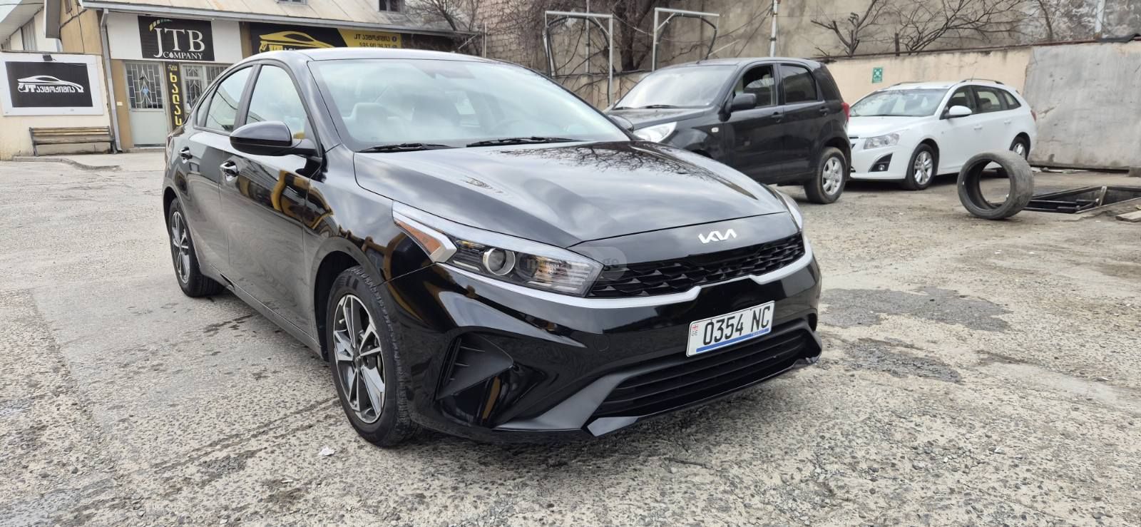 Kia Forte - фото 1