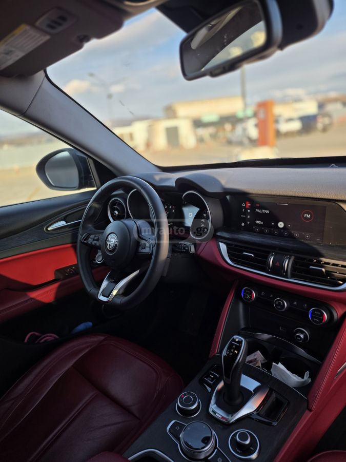 Alfa Romeo Stelvio - фото 10