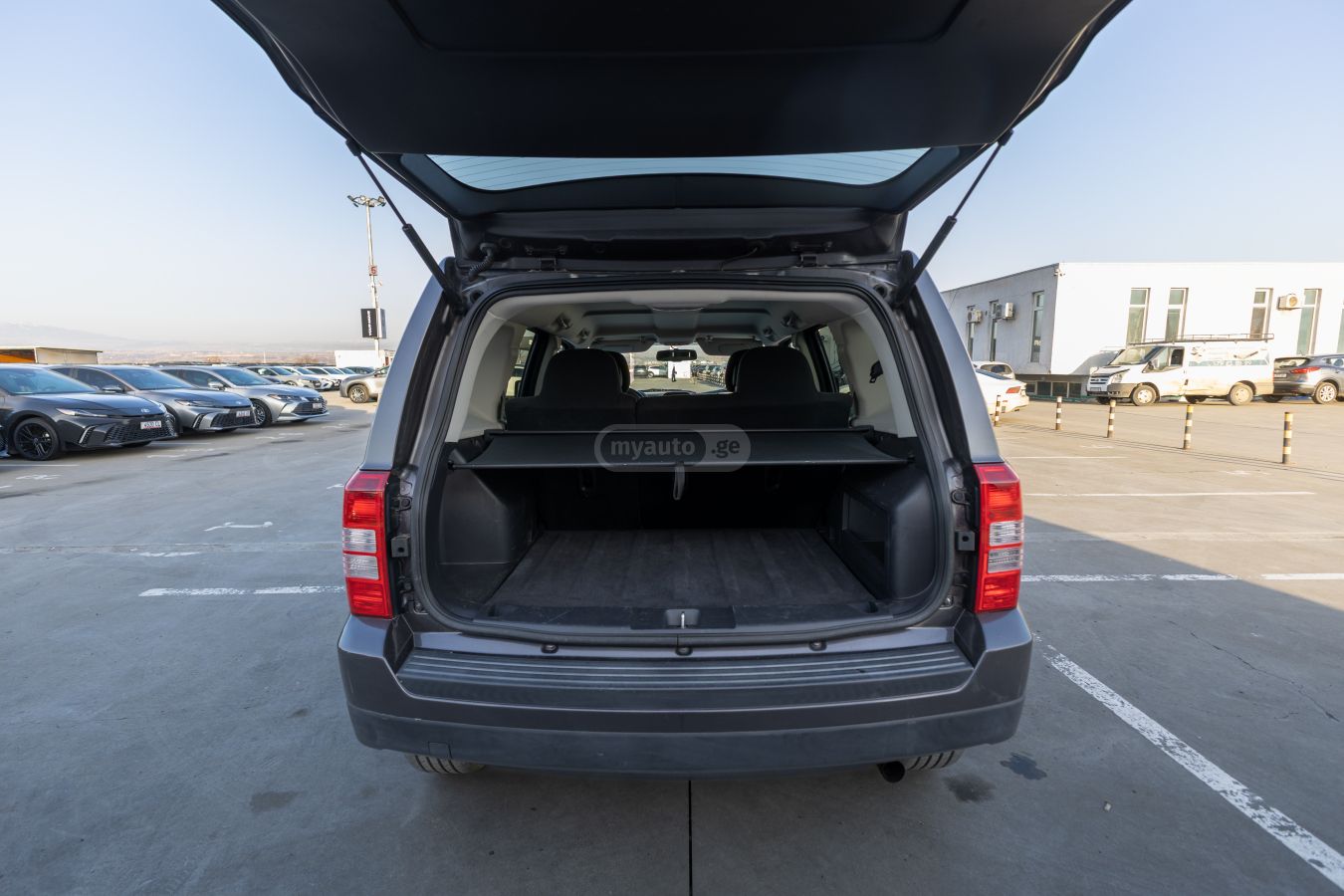 Jeep Patriot - фото 10