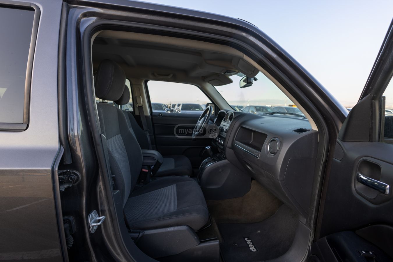 Jeep Patriot - фото 4