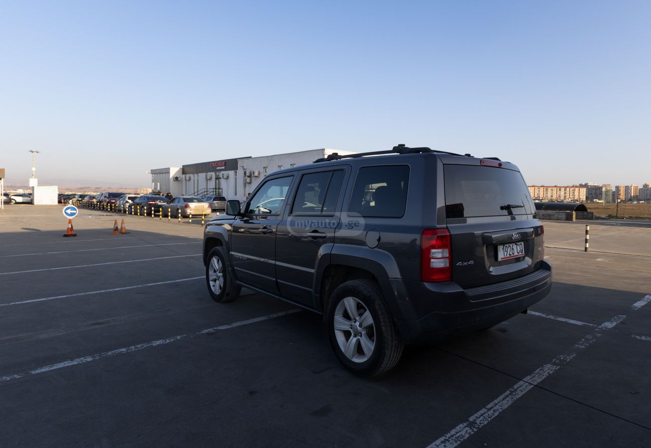 Jeep Patriot - фото 9