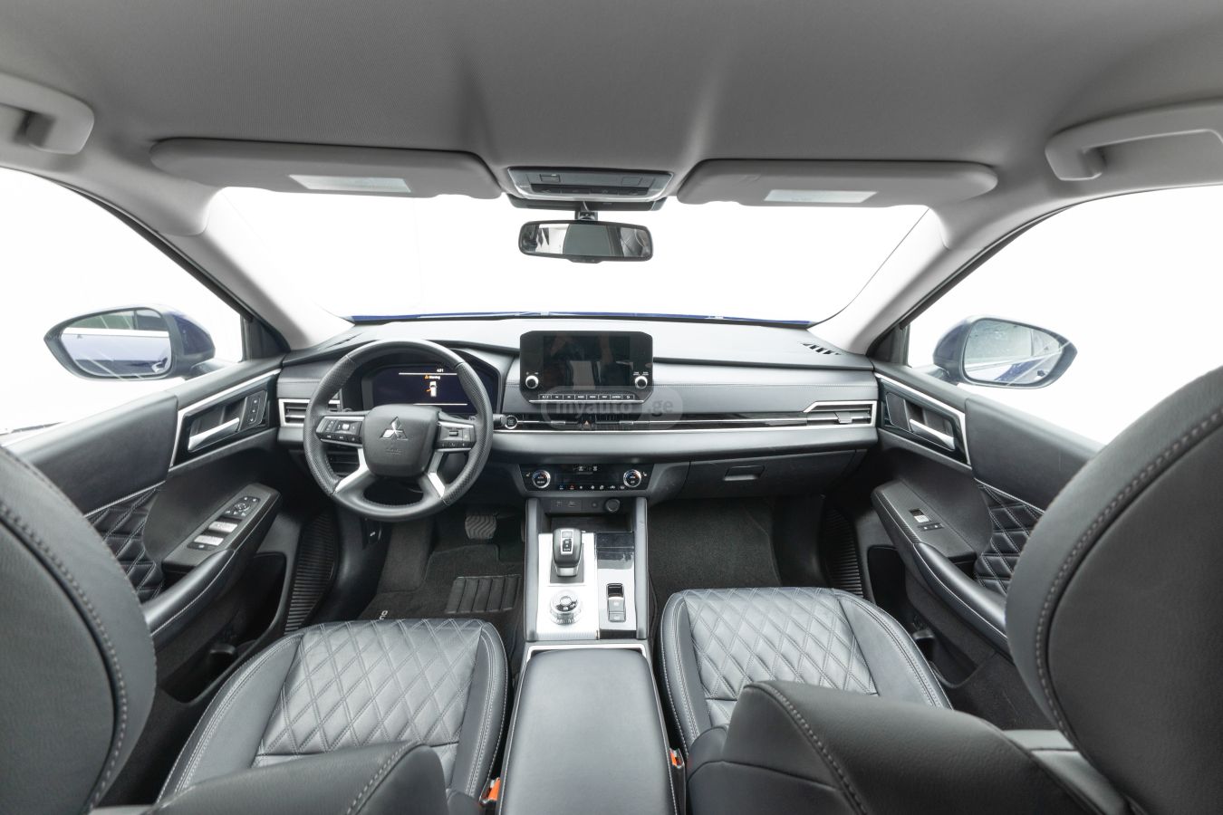 Mitsubishi Mitsubishi Outlander — миниатюра 8