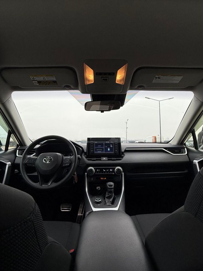 Toyota RAV 4 - фото 3