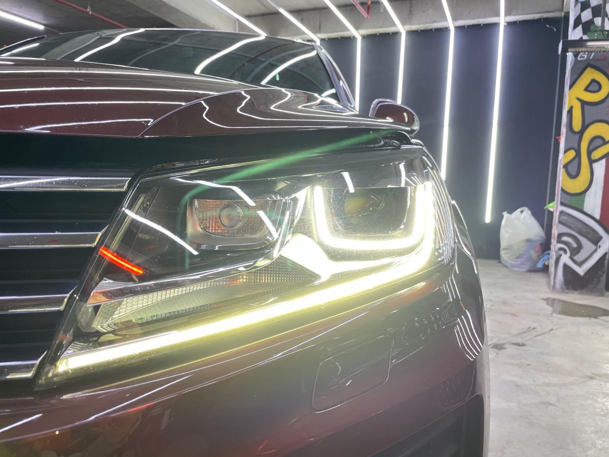 Volkswagen Touareg - фото 5