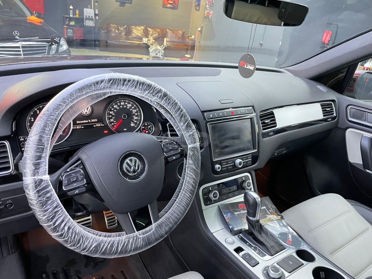 Volkswagen Touareg - фото 9