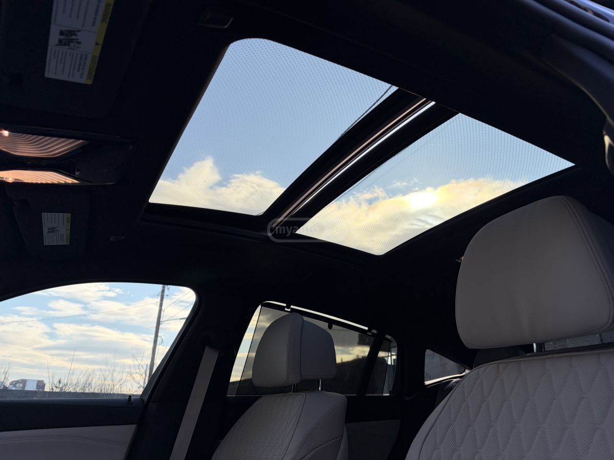 BMW M50i 4dr All-Wheel Drive Sport — миниатюра 12