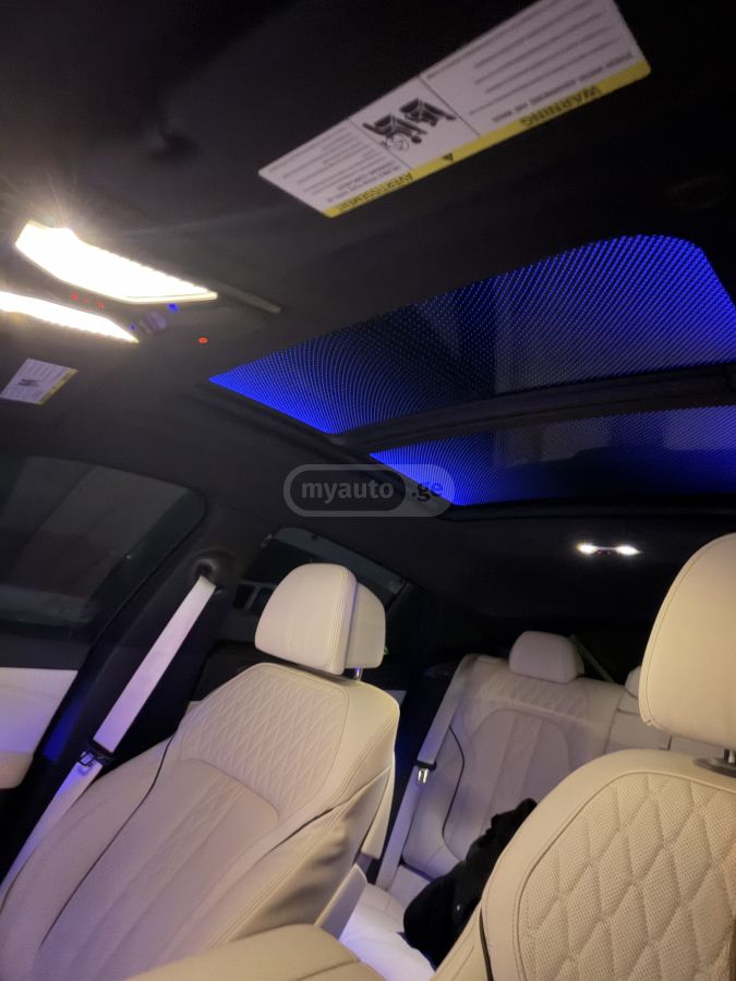 BMW M50i 4dr All-Wheel Drive Sport — миниатюра 15