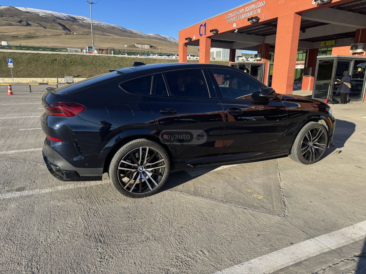 BMW M50i 4dr All-Wheel Drive Sport — миниатюра 2