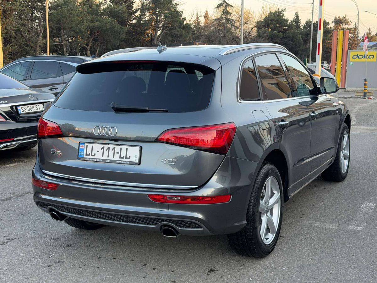 Audi Q5 - фото 14