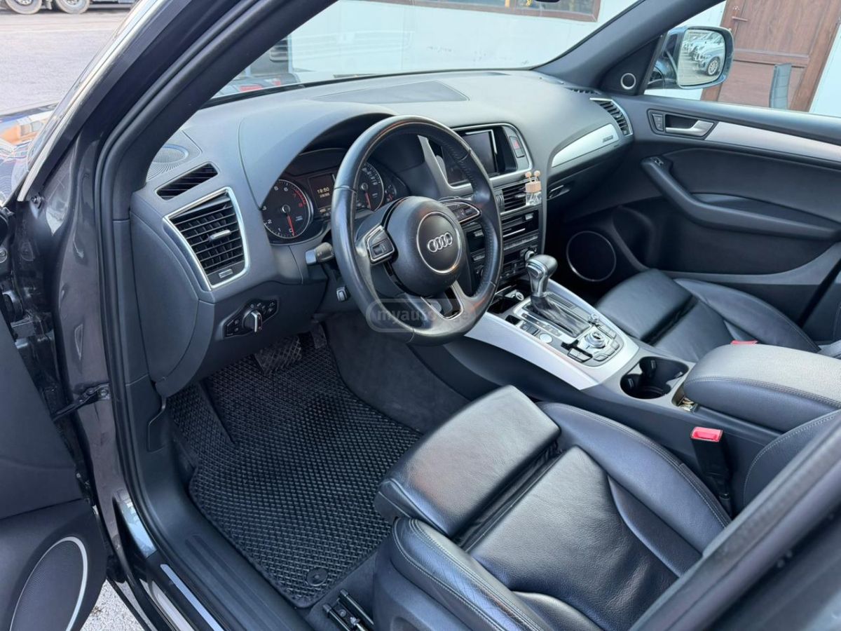 Audi Q5 - фото 6
