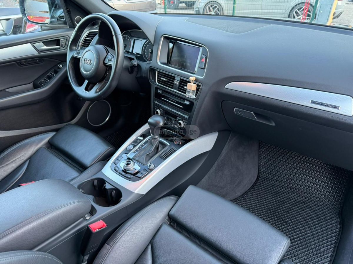 Audi Q5 - фото 8