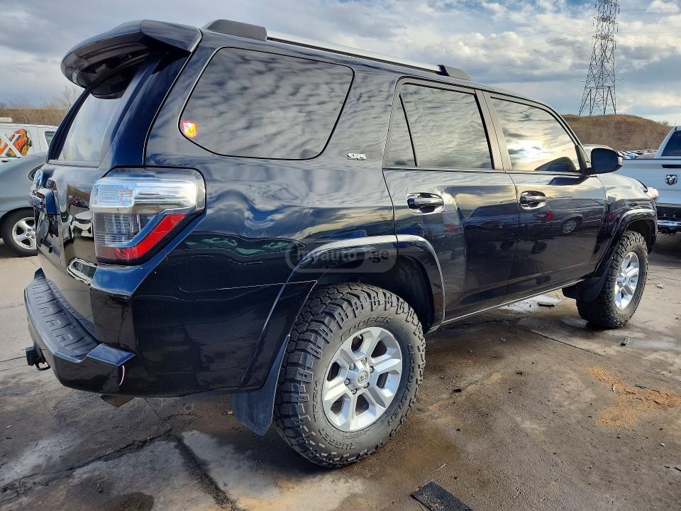 Toyota 4 Runner - фото 3