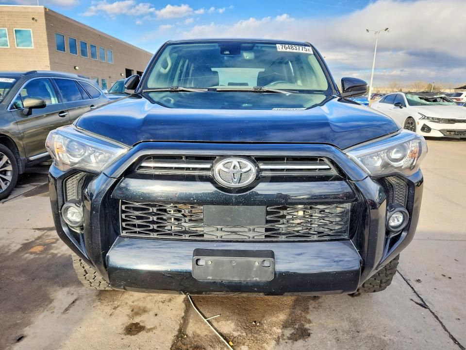 Toyota 4 Runner - фото 5