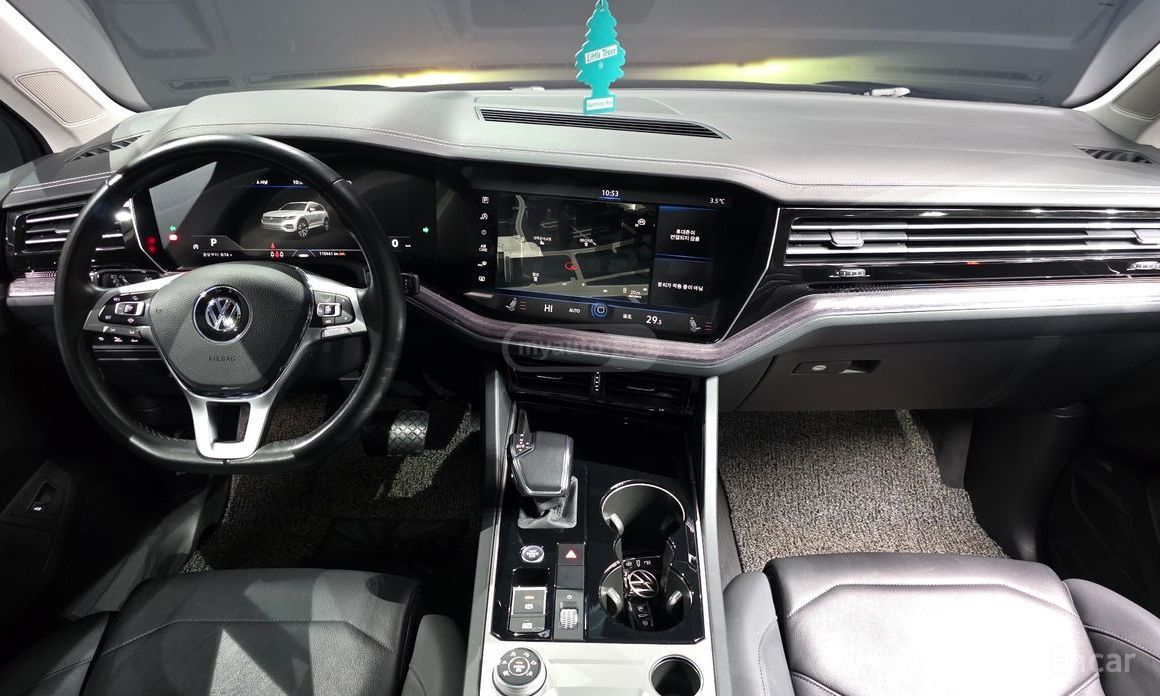 Volkswagen Touareg - фото 7