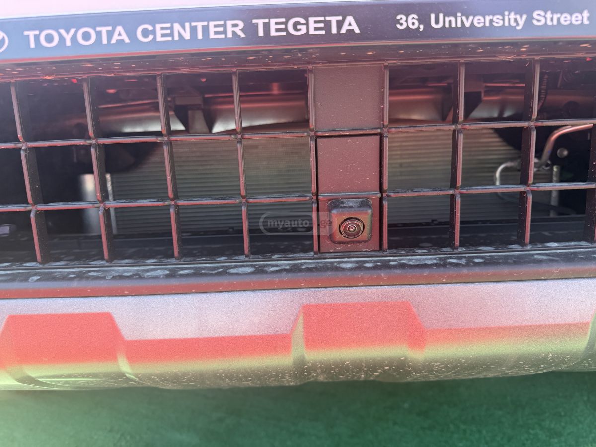 Toyota Land Cruiser Prado - фото 6