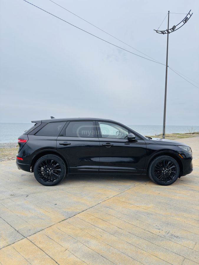 Lincoln Lincoln Corsair Standard AWD — миниатюра 3