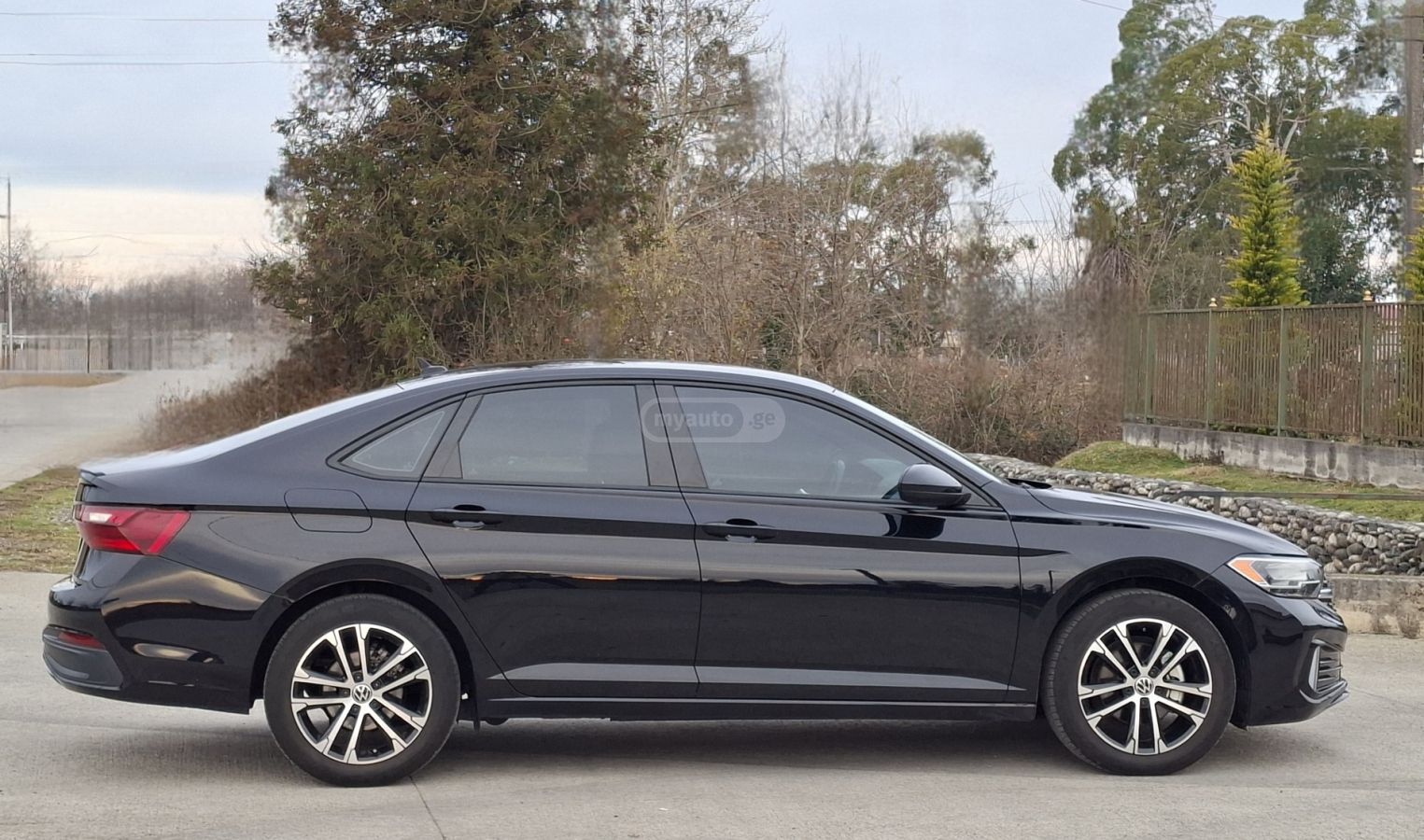 Volkswagen Jetta - фото 5