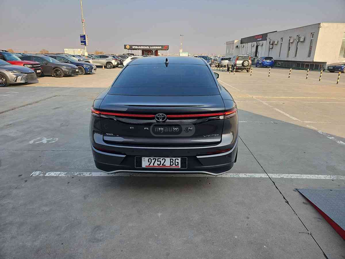 Toyota Crown Limited 2023 — миниатюра 5