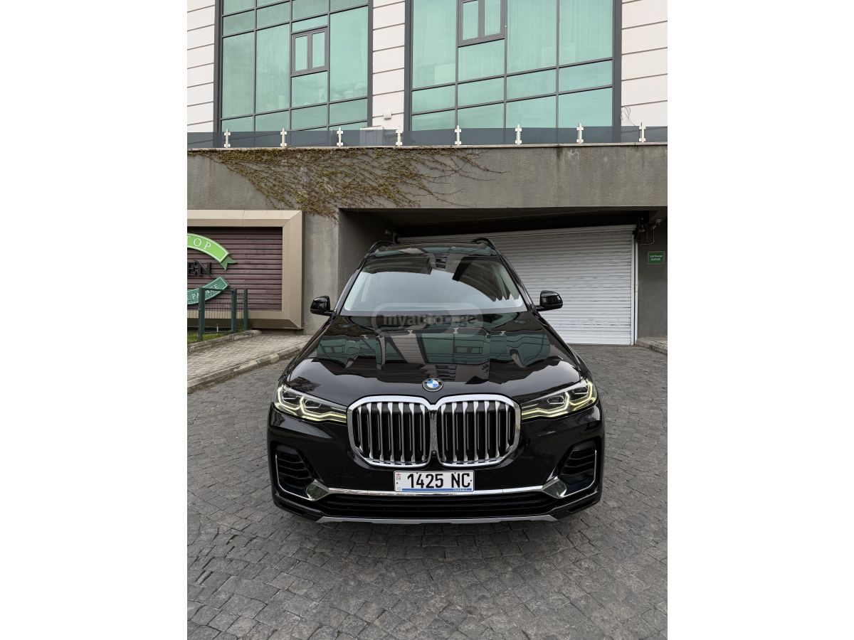 BMW X7 - фото 2