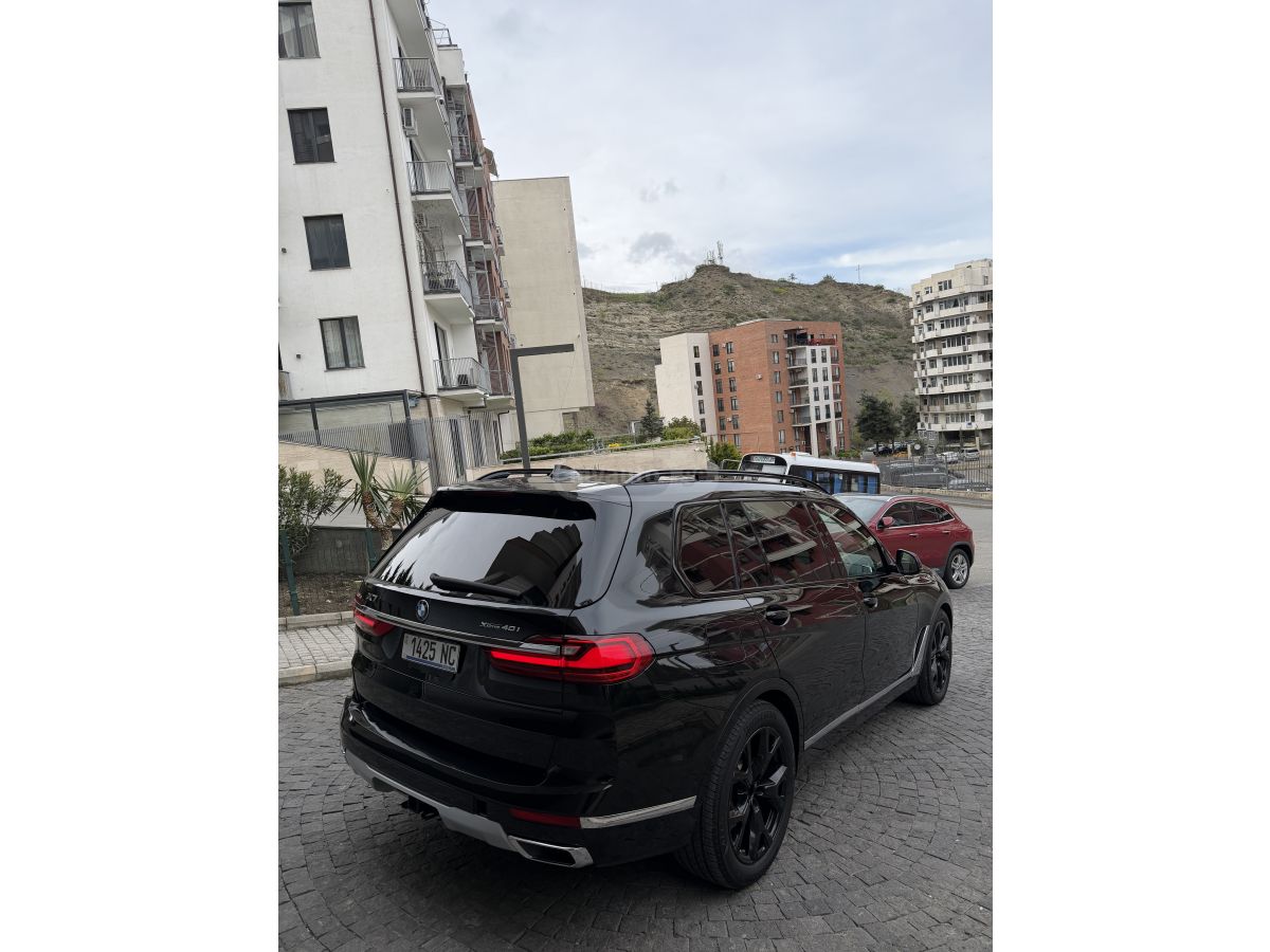 BMW X7 - фото 4
