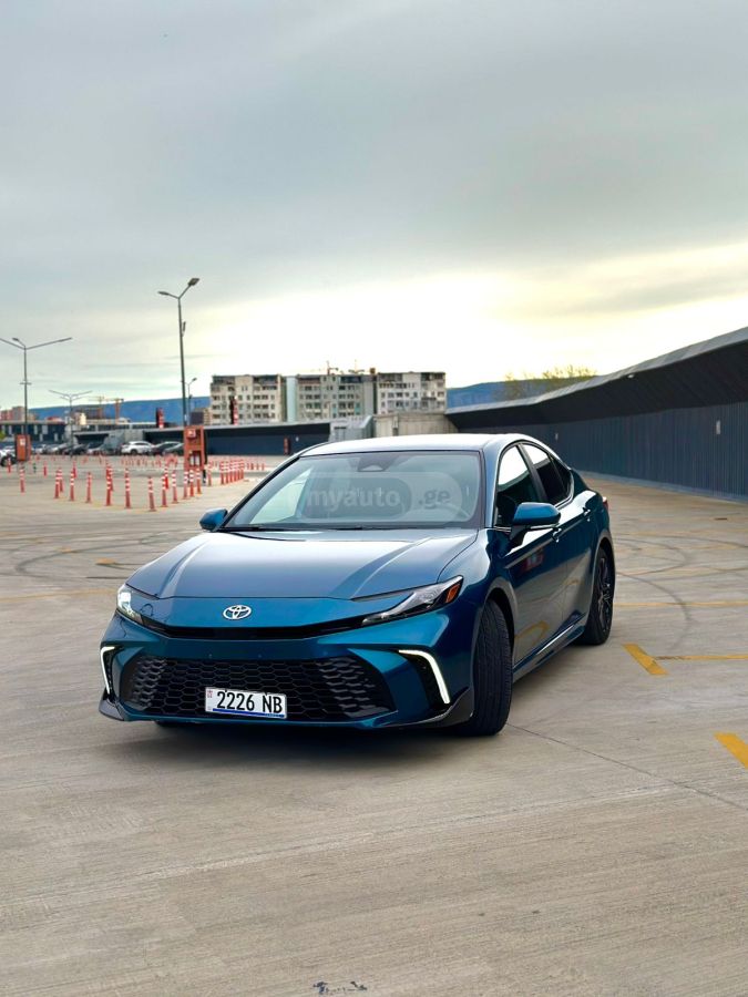 Toyota Camry - фото 7