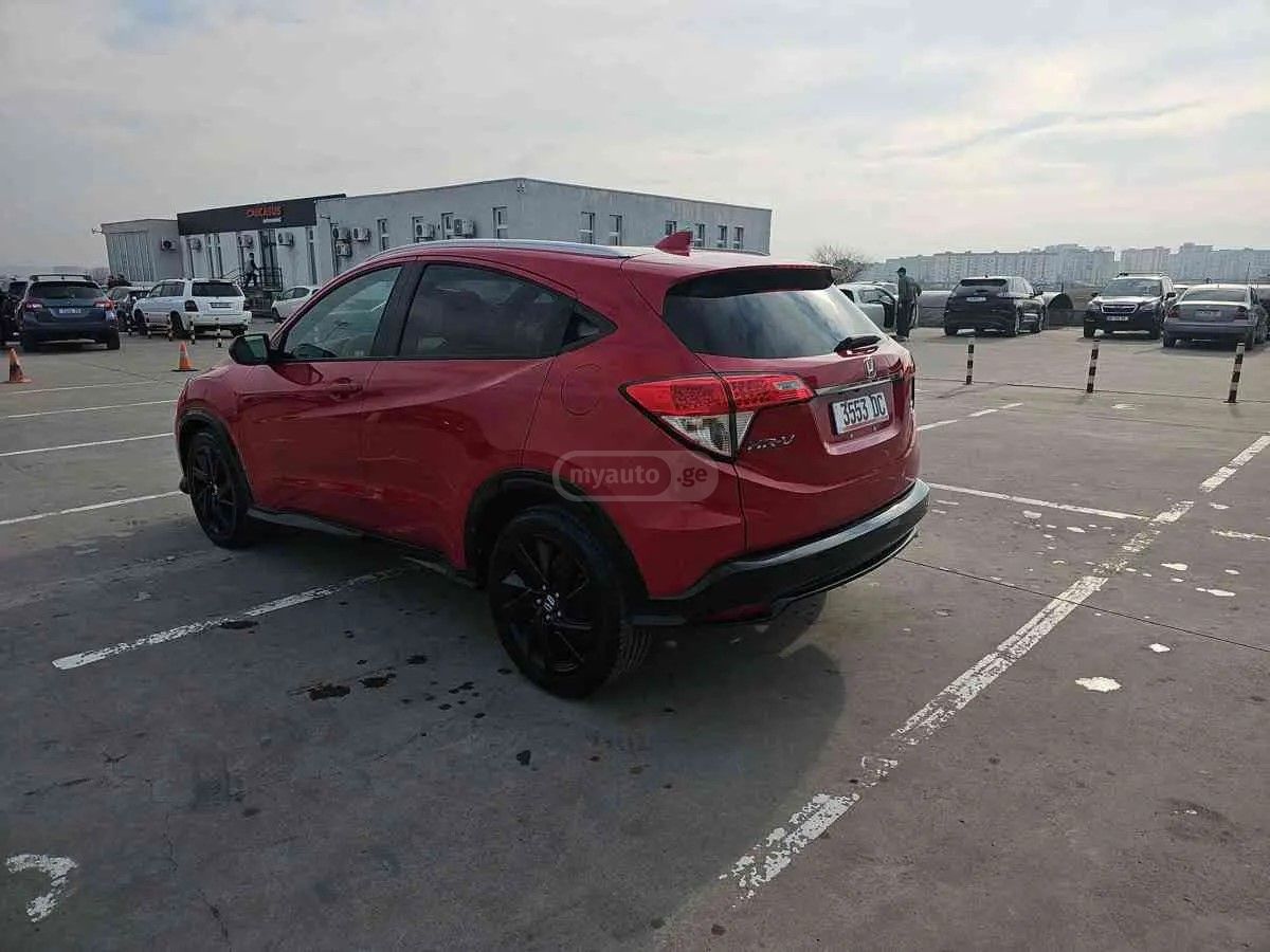 Honda HR-V - фото 6