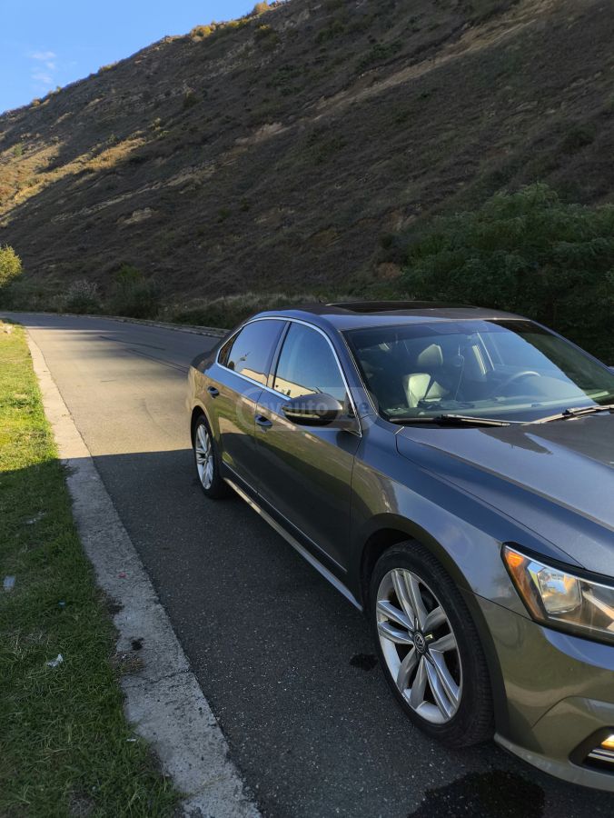 Volkswagen Passat - фото 2