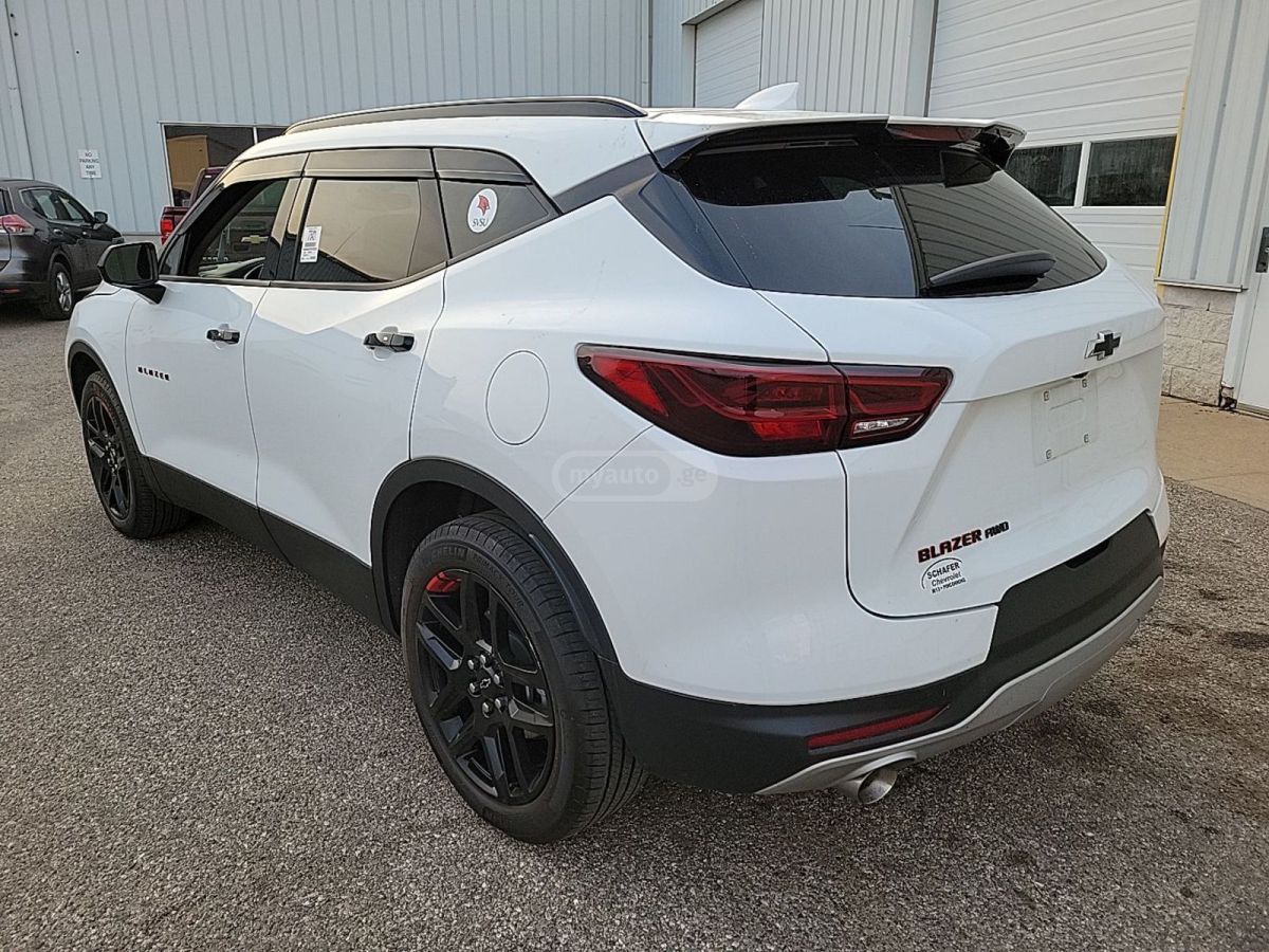 Chevrolet Blazer - фото 2