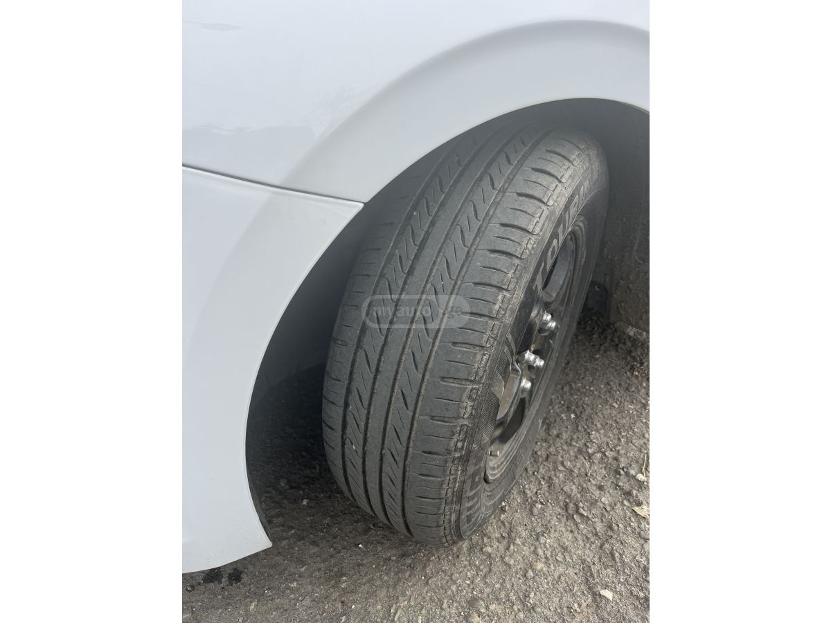 Hyundai Ioniq - фото 10