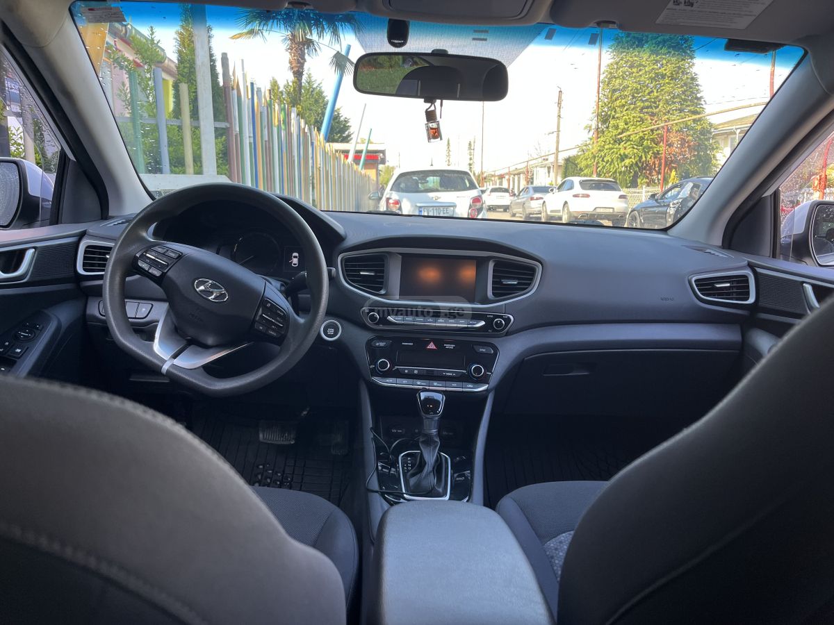 Hyundai Ioniq - фото 4