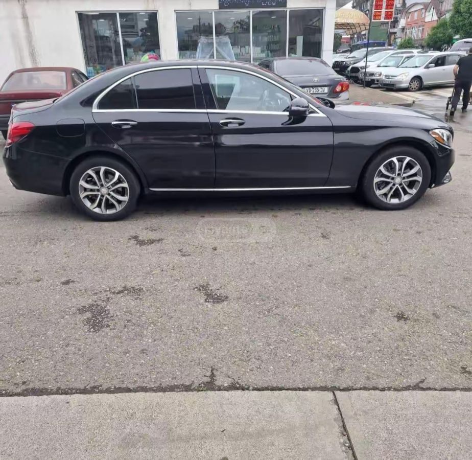 Mercedes-Benz C 300 - фото 7