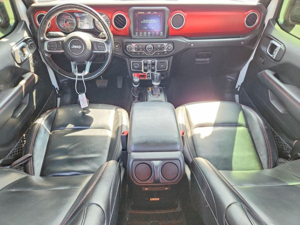 Jeep Wrangler - фото 8