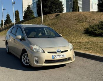ToyotaPrius2010