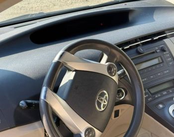 ToyotaPrius2010