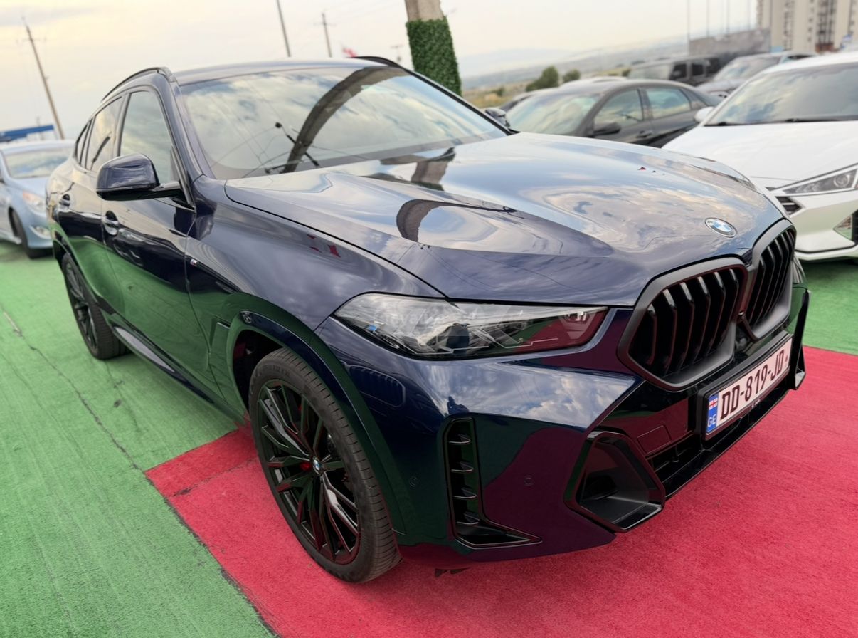 BMW X6 - фото 1