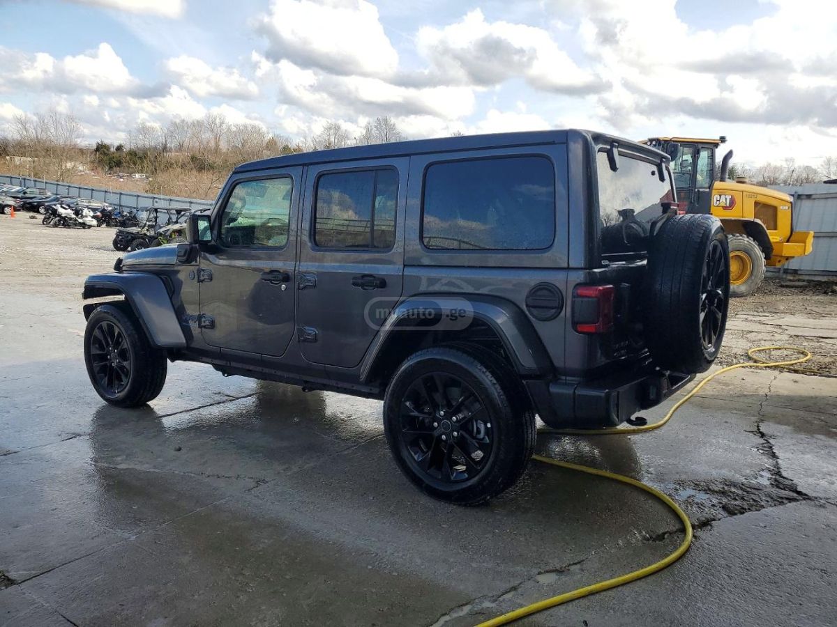 Jeep Wrangler 2025 — миниатюра 2