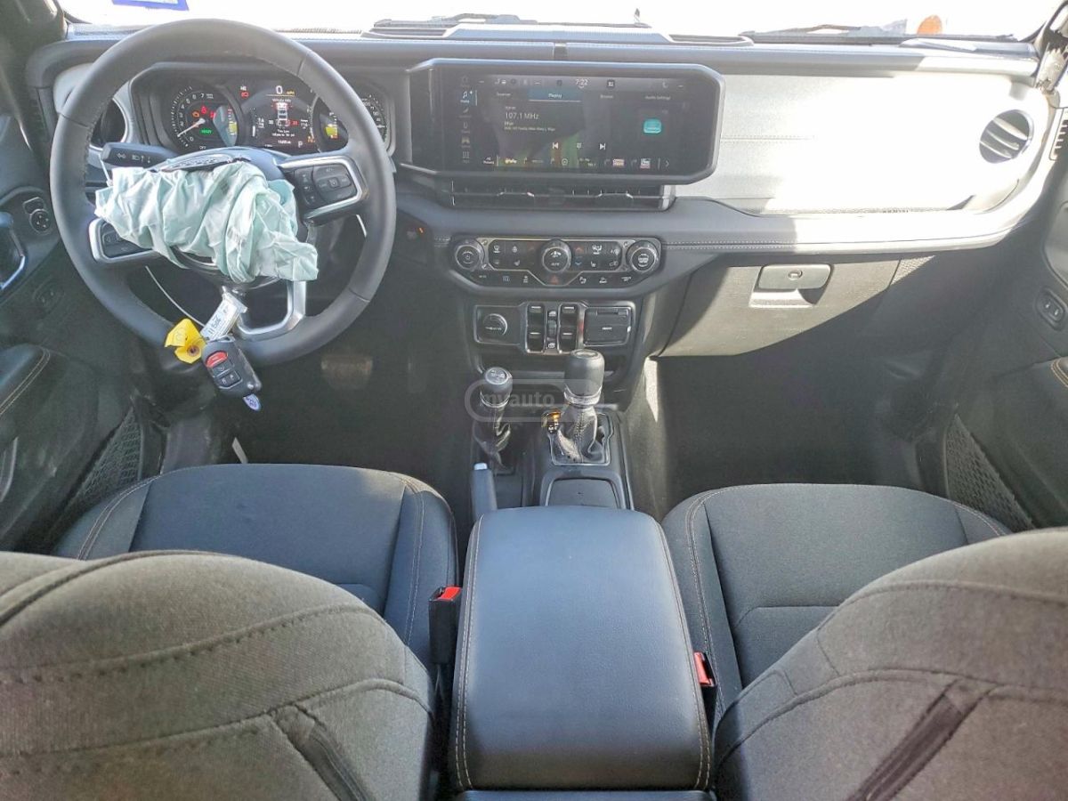 Jeep Wrangler 2025 — миниатюра 8