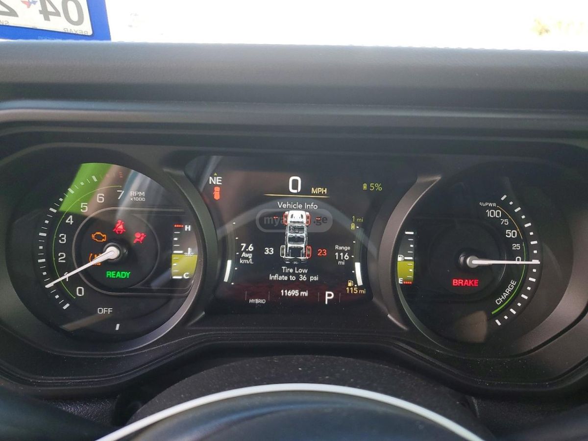 Jeep Wrangler 2025 — миниатюра 9