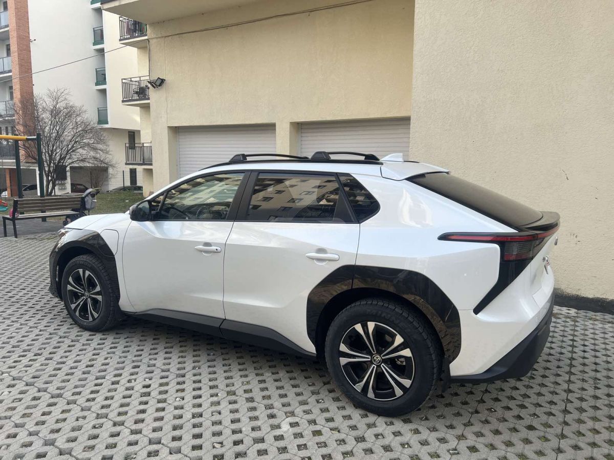 Toyota XLE — миниатюра 5