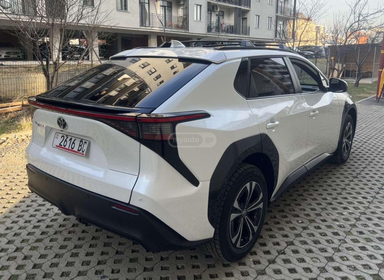 Toyota XLE — миниатюра 6