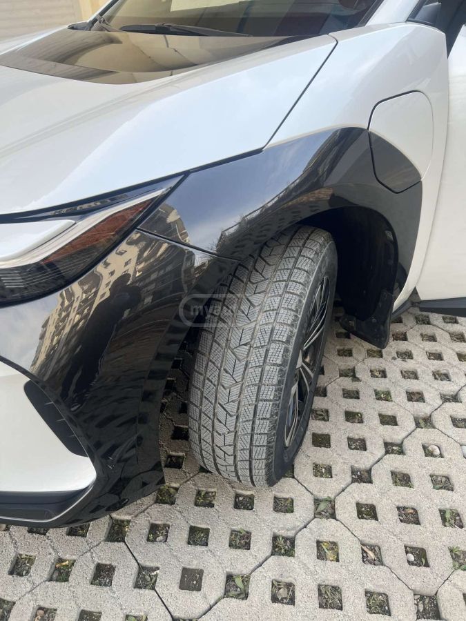 Toyota XLE — миниатюра 7