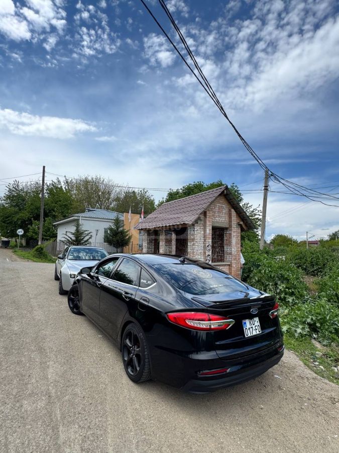 Ford Fusion - фото 2
