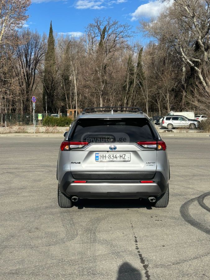 Toyota Adventure 4dr All-Wheel Drive — миниатюра 5