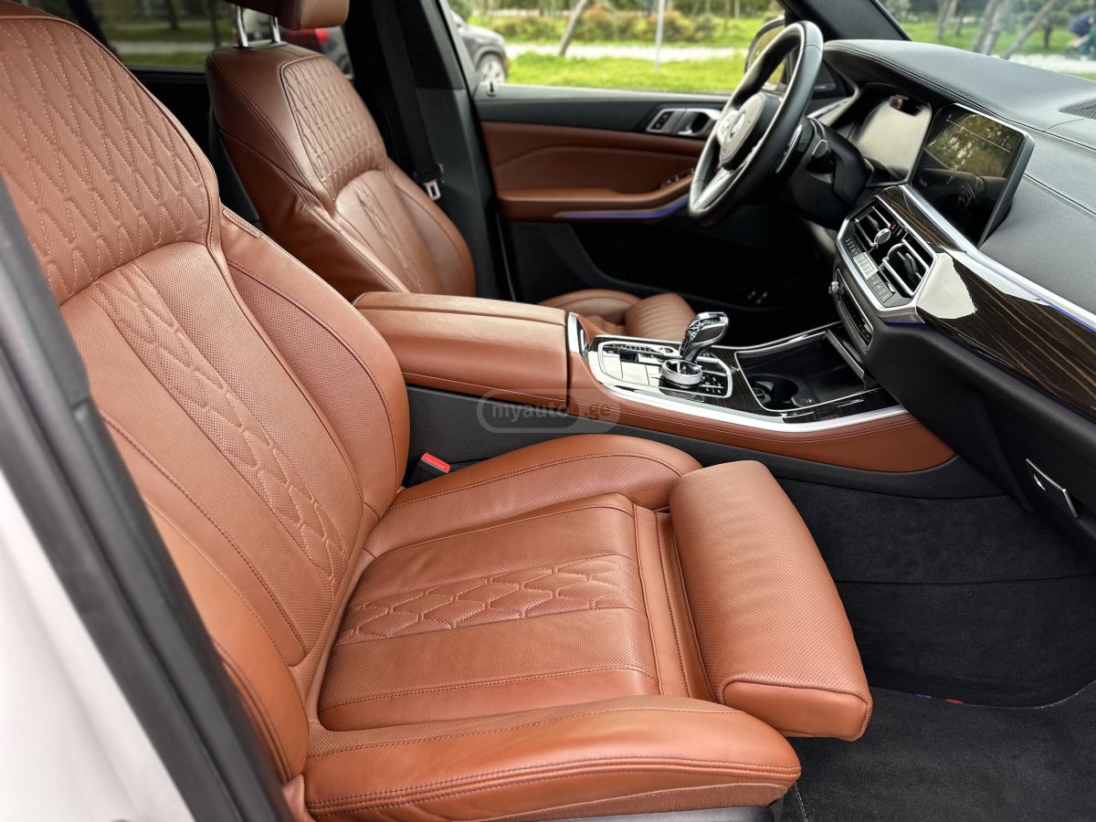 BMW X5 - фото 12